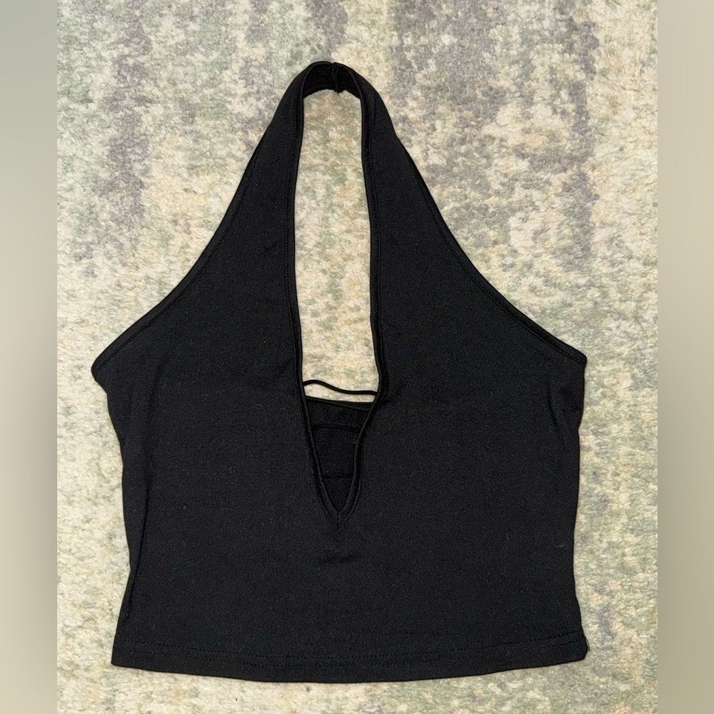 SHEIN Classic Black Crop Top